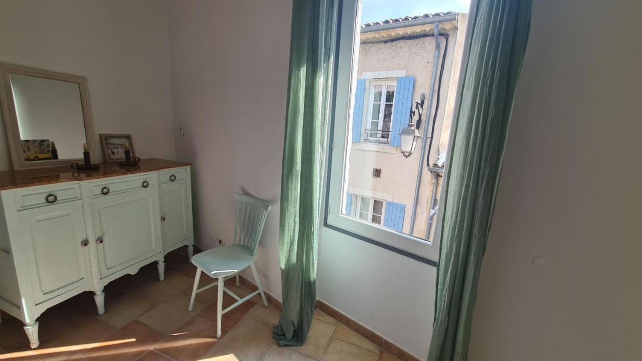 Cocon Du Papillon A Lourmarin Apartment Luaran gambar